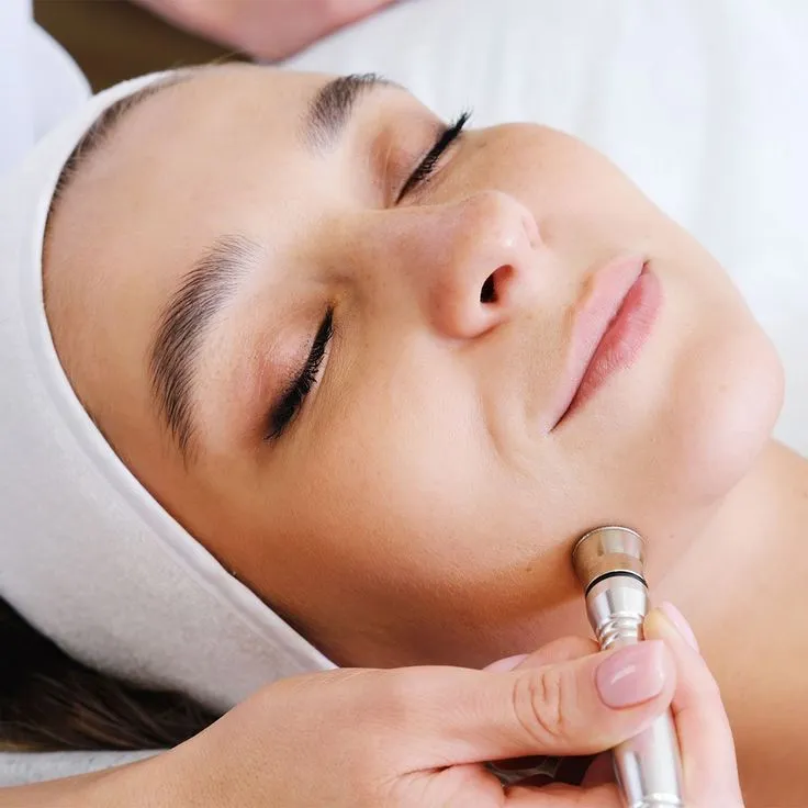 Chin microdermabrasion exfoliation treatment for smooth skin barrier healing