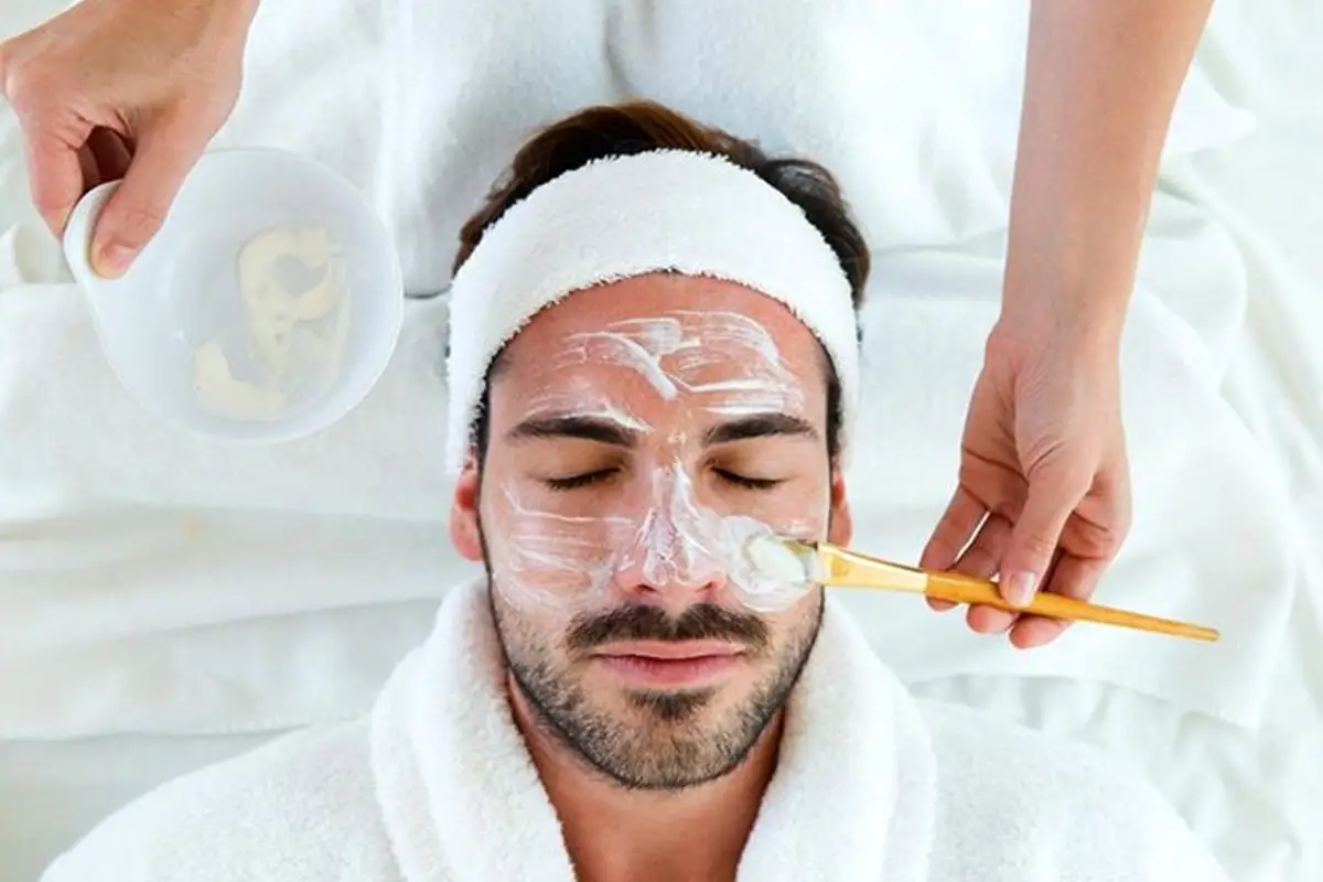 Image of Meena Threading & Waxing Center showcasing professional eyebrow threading and organic facial services.